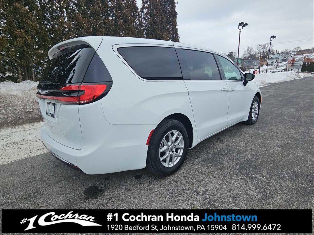 used 2024 Chrysler Pacifica car, priced at $26,498