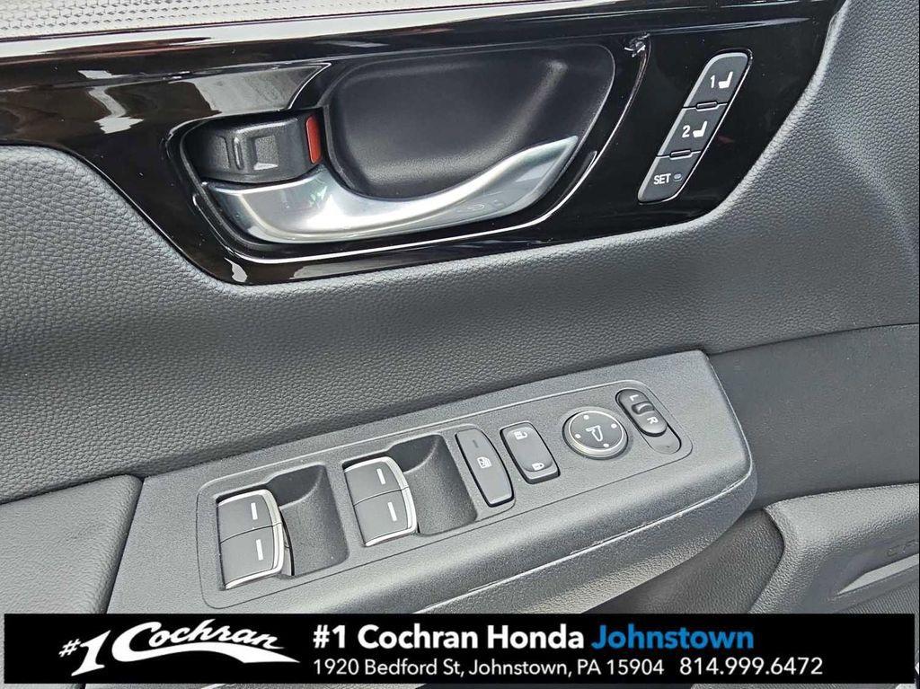 used 2025 Honda CR-V Hybrid car, priced at $33,498