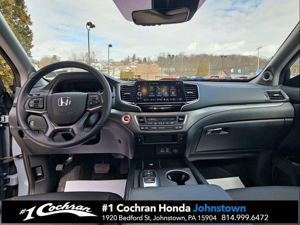 used 2025 Honda Ridgeline car, priced at $38,998