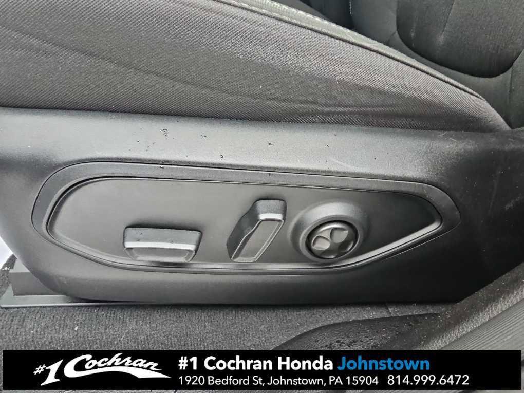 used 2023 Jeep Grand Cherokee car, priced at $28,998