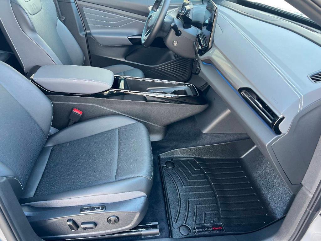 used 2023 Volkswagen ID.4 car, priced at $21,995