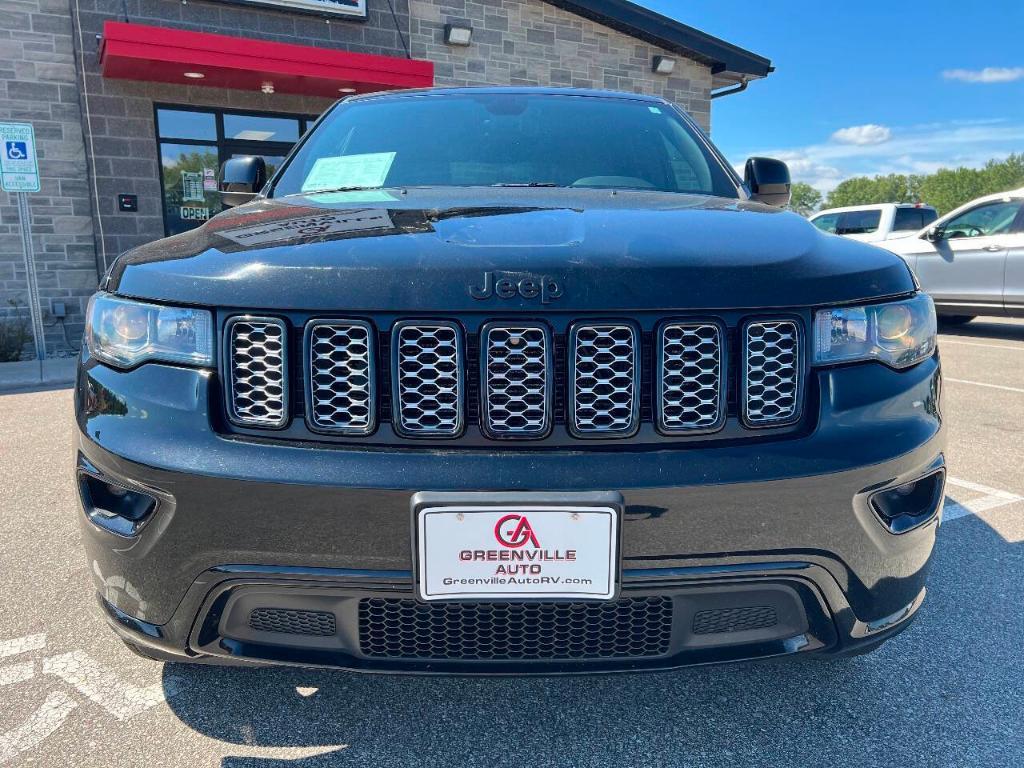 used 2018 Jeep Grand Cherokee car, priced at $15,495