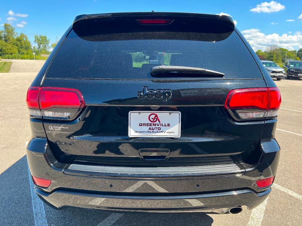 used 2018 Jeep Grand Cherokee car, priced at $15,495