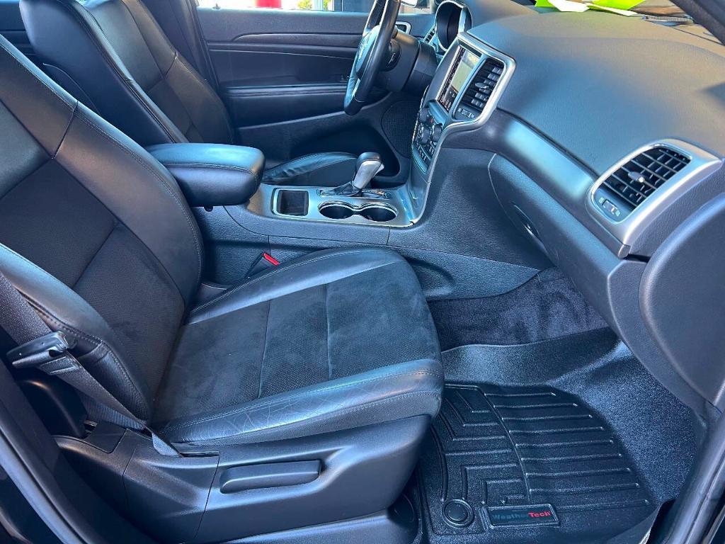 used 2018 Jeep Grand Cherokee car, priced at $15,495