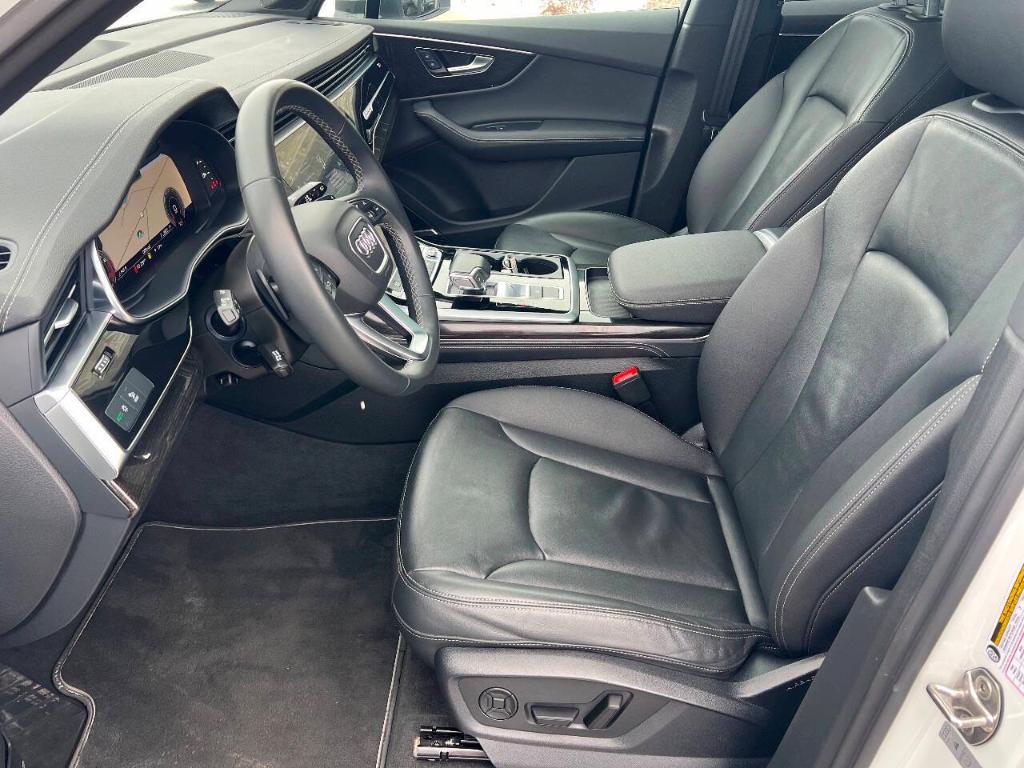 used 2025 Audi Q7 car, priced at $48,495