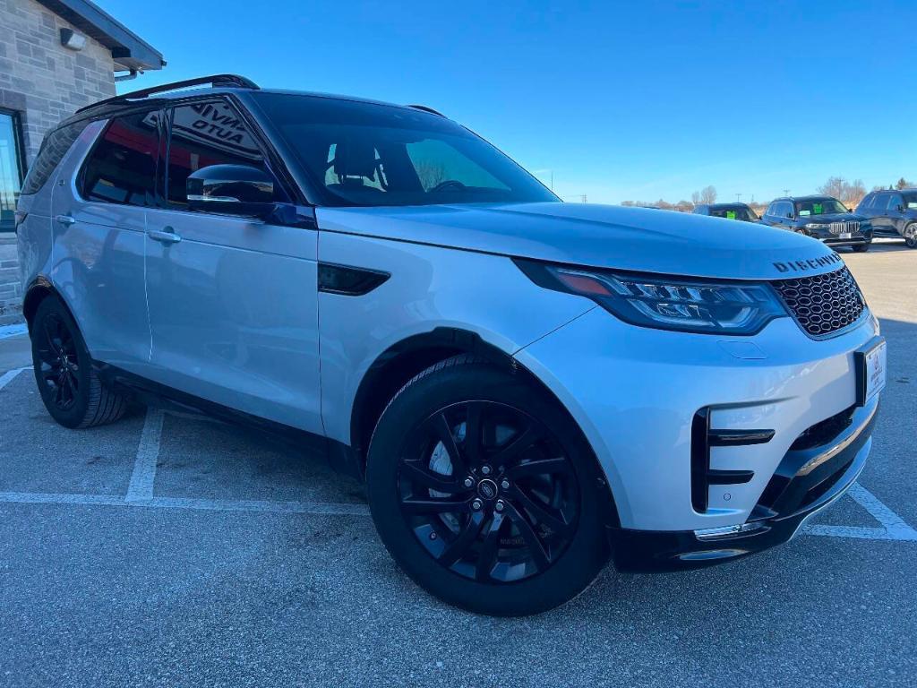 used 2018 Land Rover Discovery car, priced at $18,995