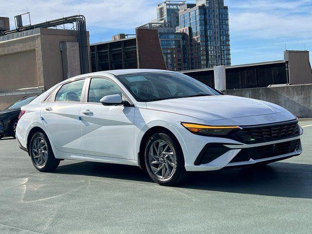 new 2026 Hyundai ELANTRA HEV car, priced at $27,805