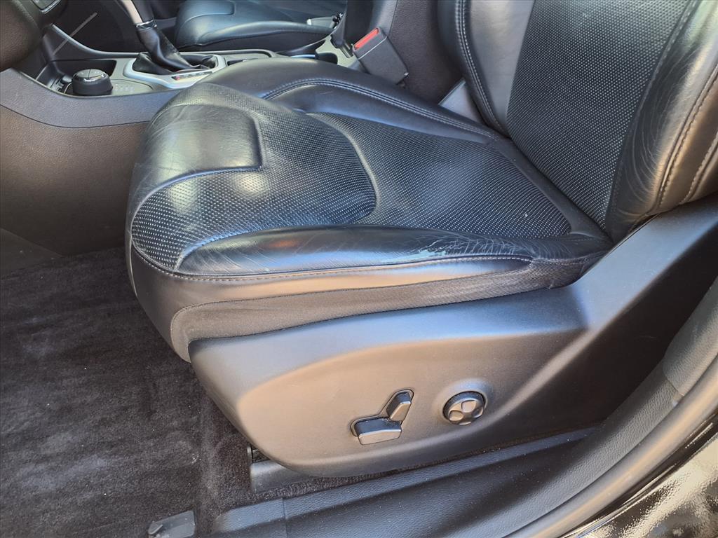 used 2017 Jeep Cherokee car, priced at $17,300