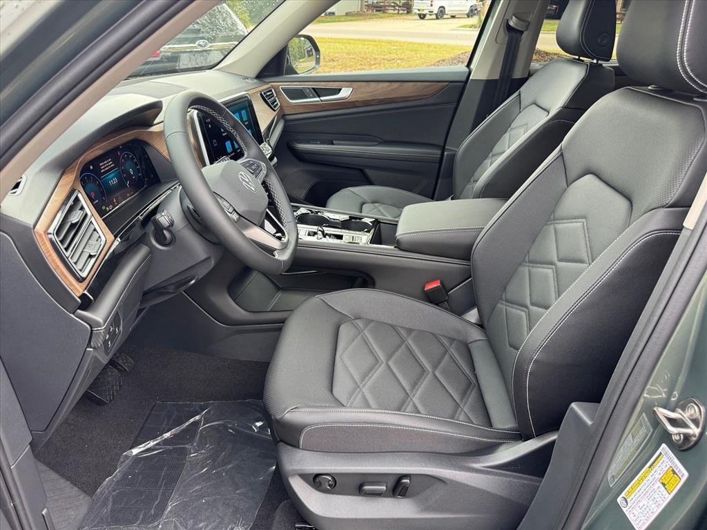 new 2026 Volkswagen Atlas car, priced at $43,054