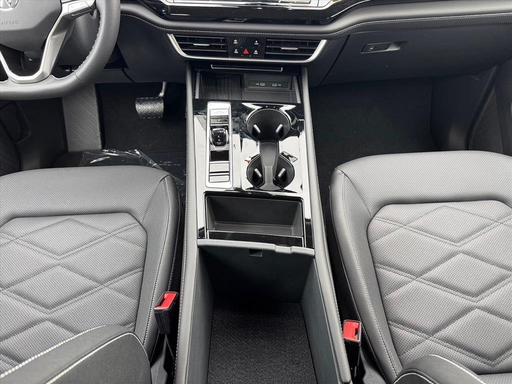 new 2026 Volkswagen Atlas car, priced at $43,054