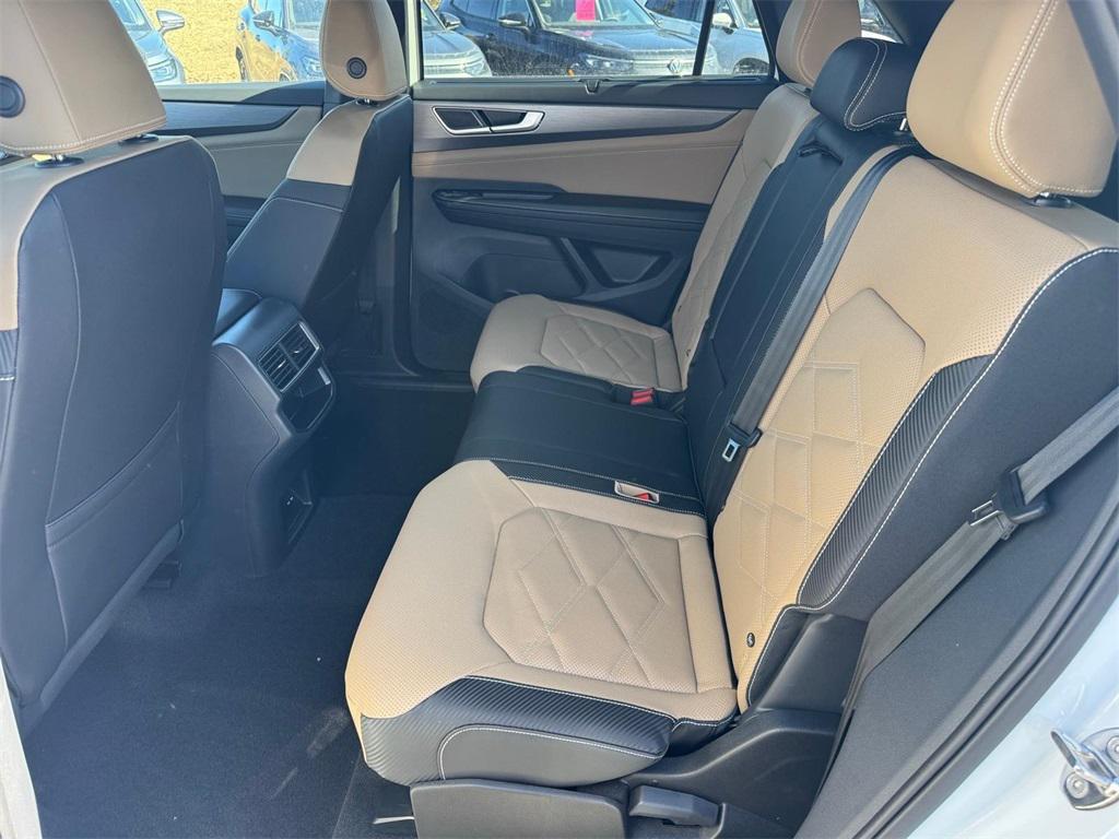 new 2026 Volkswagen Atlas Cross Sport car, priced at $44,408