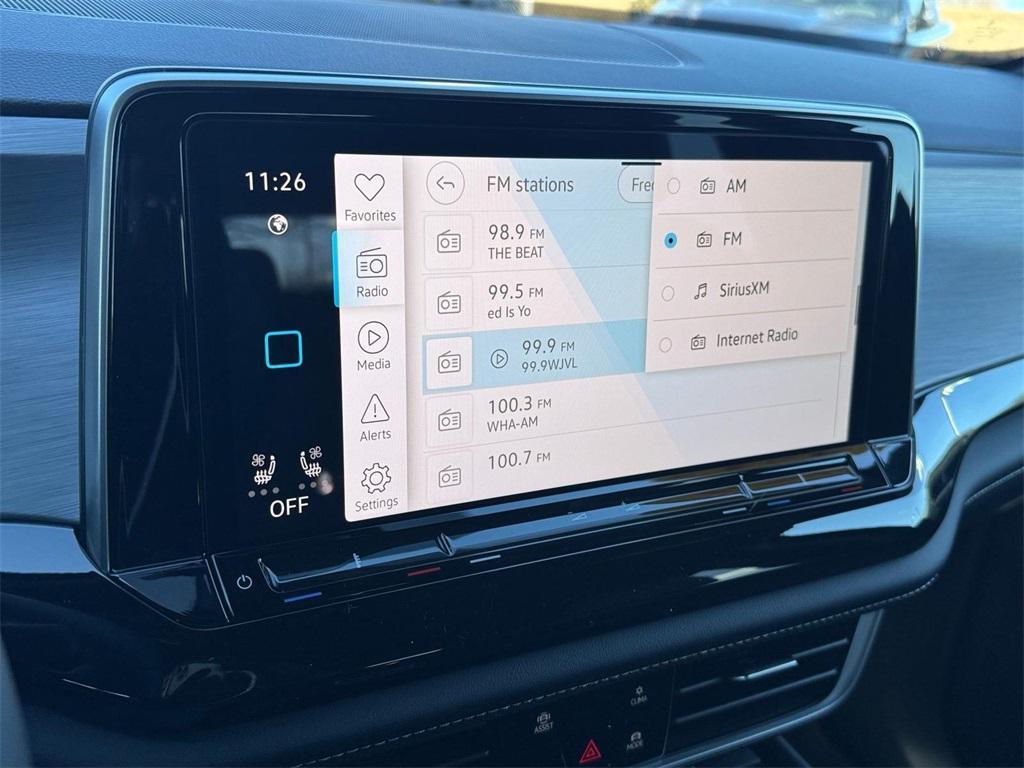 new 2026 Volkswagen Atlas Cross Sport car, priced at $38,524