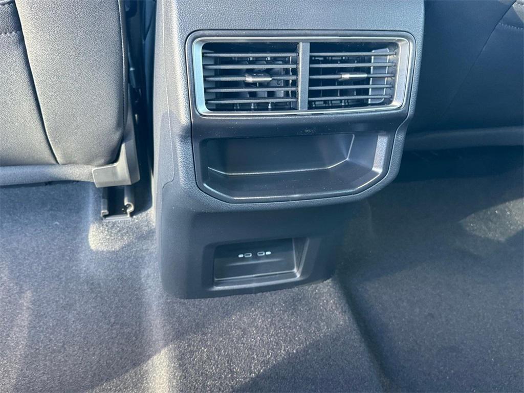 new 2026 Volkswagen Atlas Cross Sport car, priced at $38,524