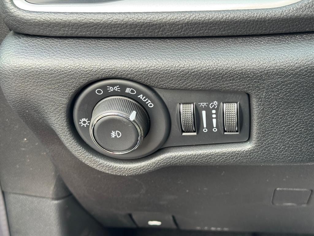 new 2026 Chrysler Pacifica car, priced at $40,849