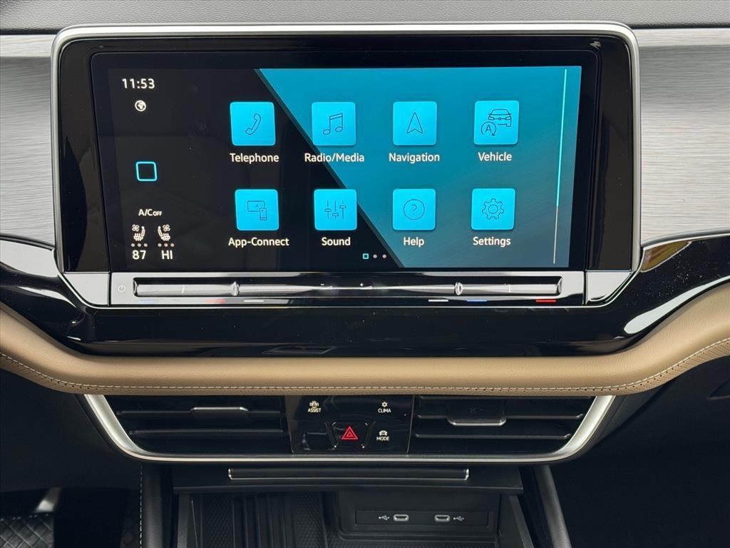 new 2026 Volkswagen Atlas Cross Sport car, priced at $39,205