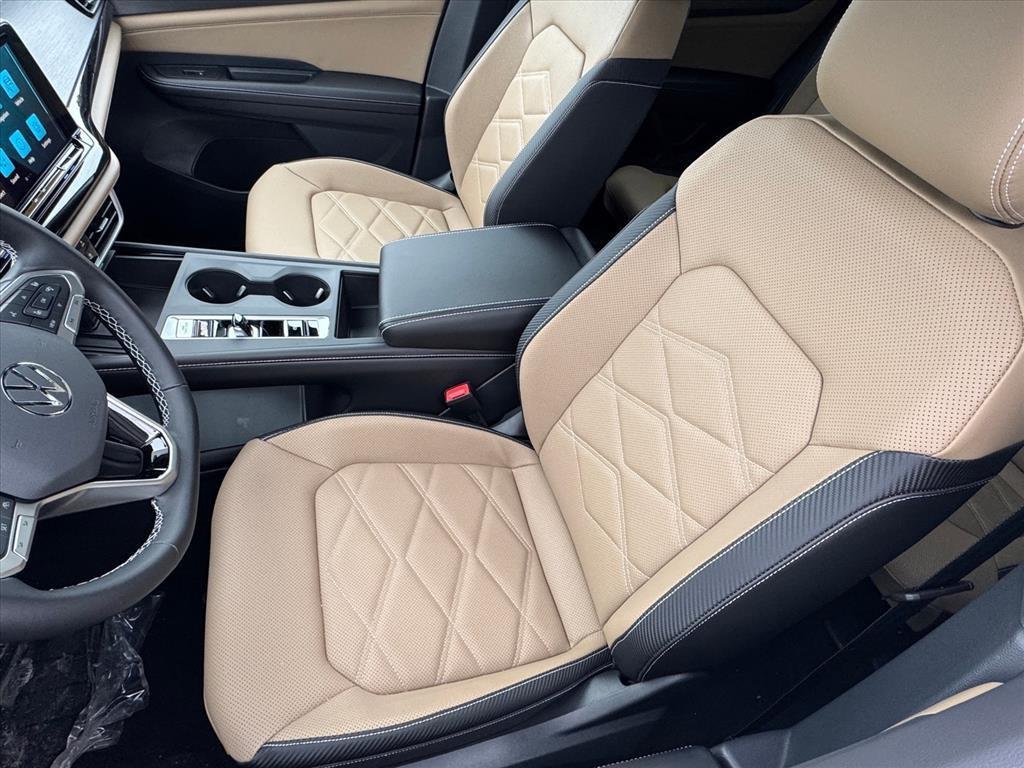 new 2026 Volkswagen Atlas Cross Sport car, priced at $39,205