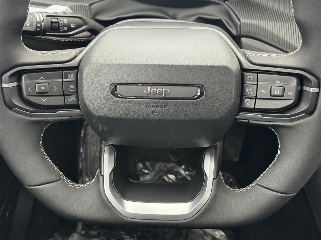 new 2026 Jeep Cherokee car, priced at $46,585