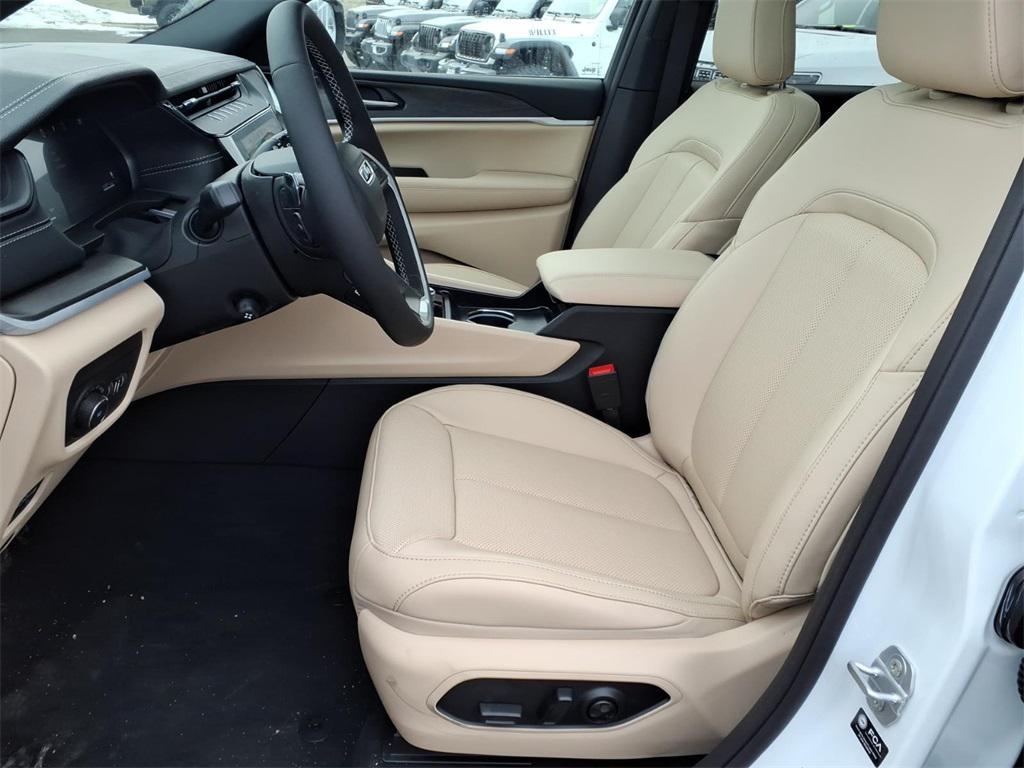 new 2026 Jeep Grand Cherokee L car, priced at $54,905