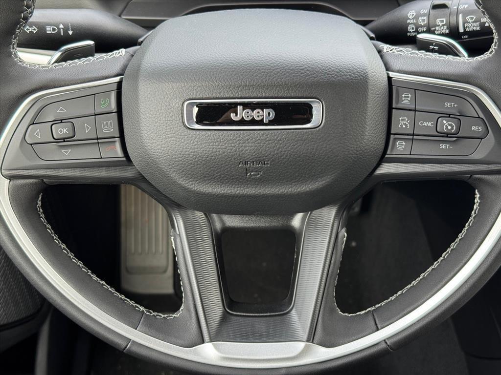 new 2025 Jeep Grand Cherokee L car, priced at $43,776