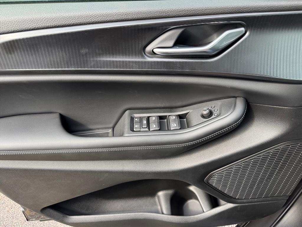 new 2025 Jeep Grand Cherokee L car, priced at $43,776