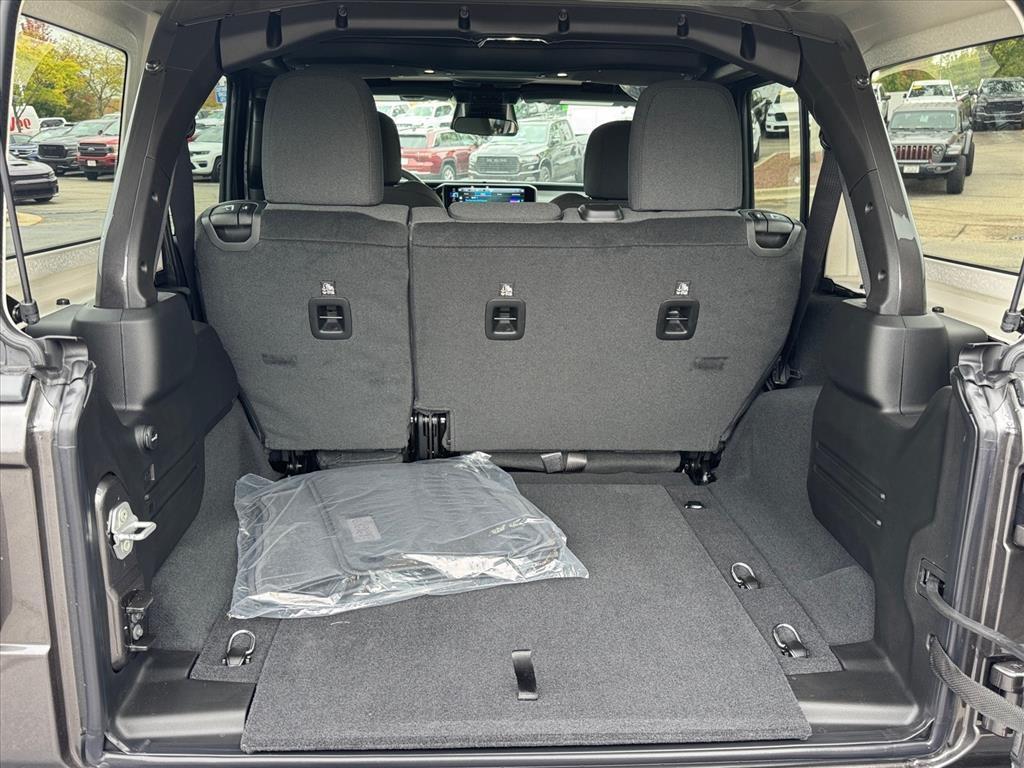 new 2026 Jeep Wrangler car, priced at $45,672