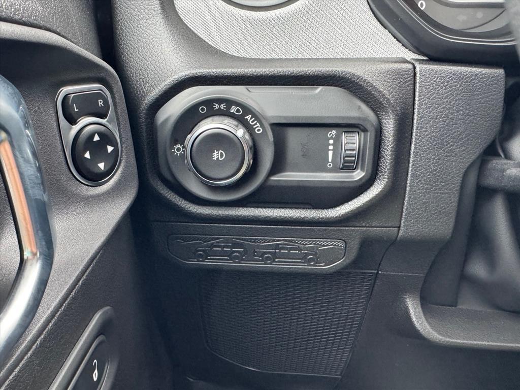 new 2026 Jeep Wrangler car, priced at $45,672