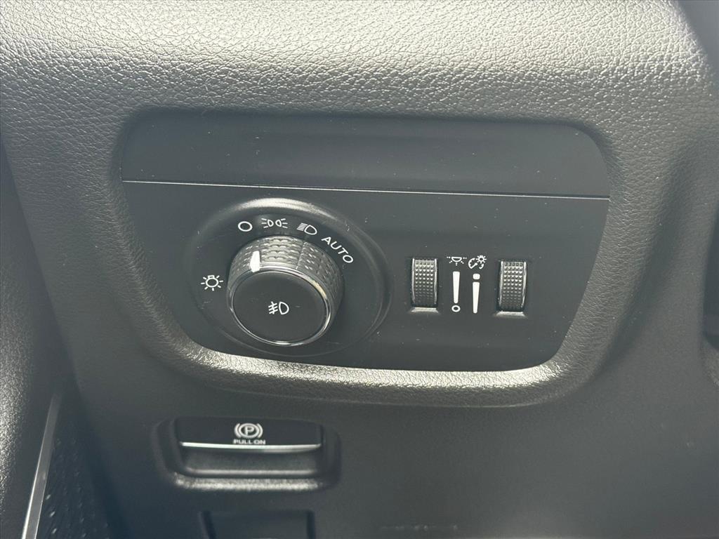 used 2022 Jeep Grand Cherokee L car, priced at $27,855