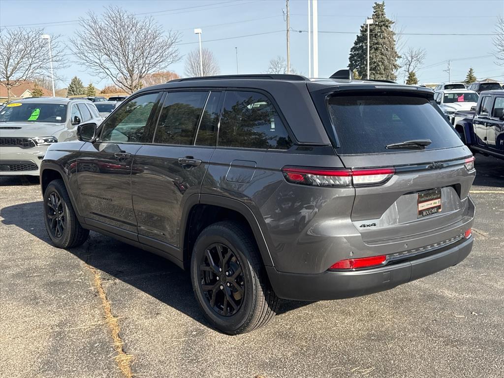 new 2025 Jeep Grand Cherokee car, priced at $44,180