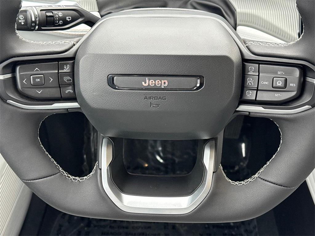 new 2026 Jeep Cherokee car, priced at $44,310
