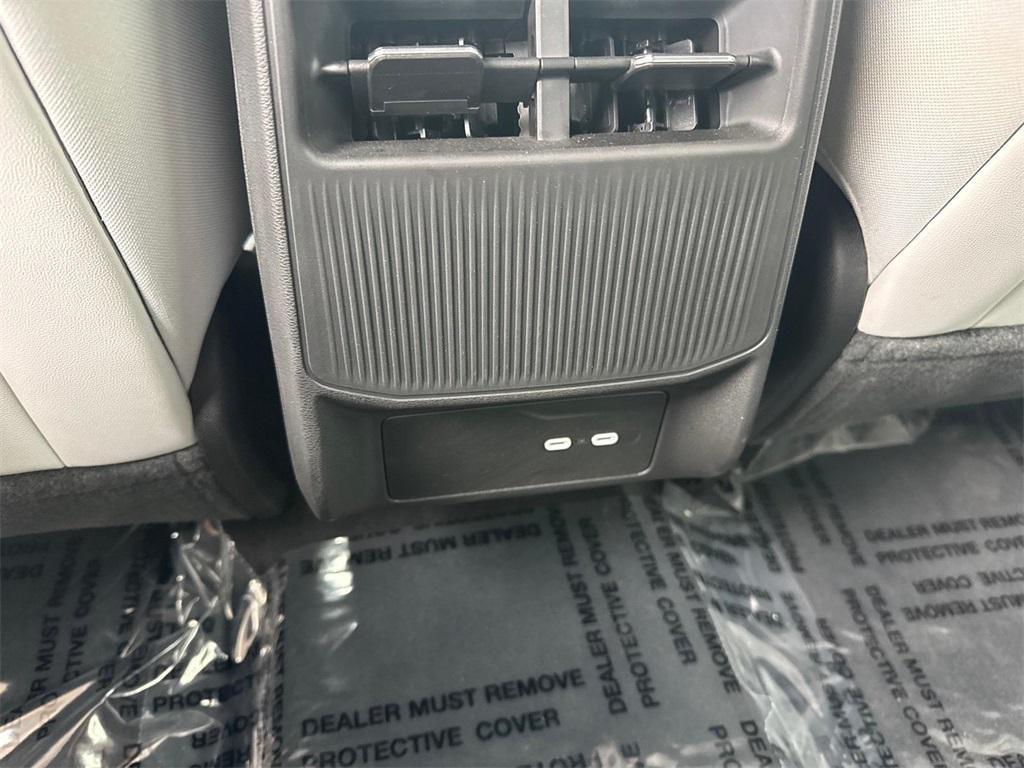 new 2026 Jeep Cherokee car, priced at $44,310