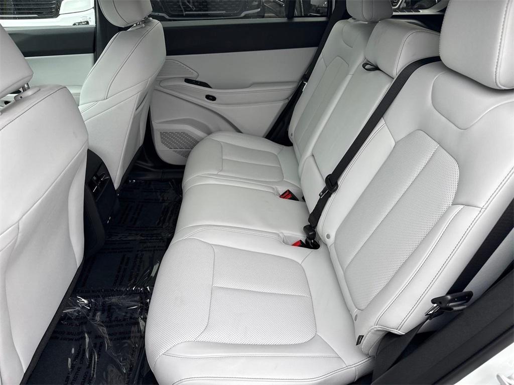 new 2026 Jeep Cherokee car, priced at $44,310