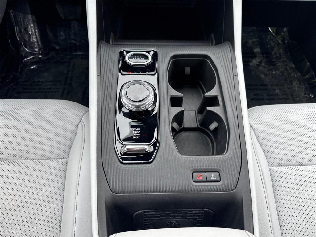 new 2026 Jeep Cherokee car, priced at $44,310