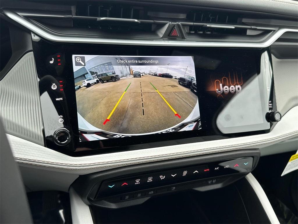 new 2026 Jeep Cherokee car, priced at $44,310