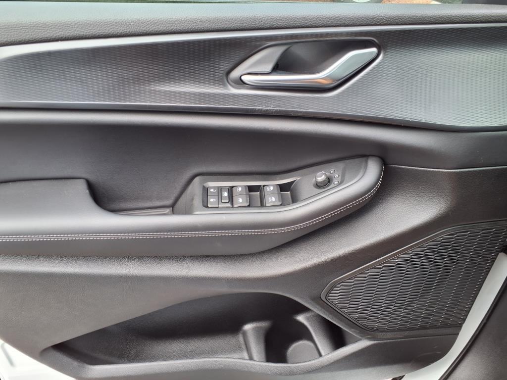 new 2025 Jeep Grand Cherokee L car, priced at $41,123