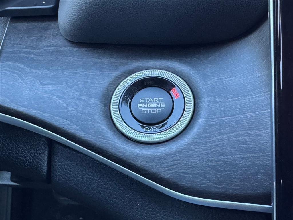 new 2025 Jeep Grand Cherokee L car, priced at $41,973