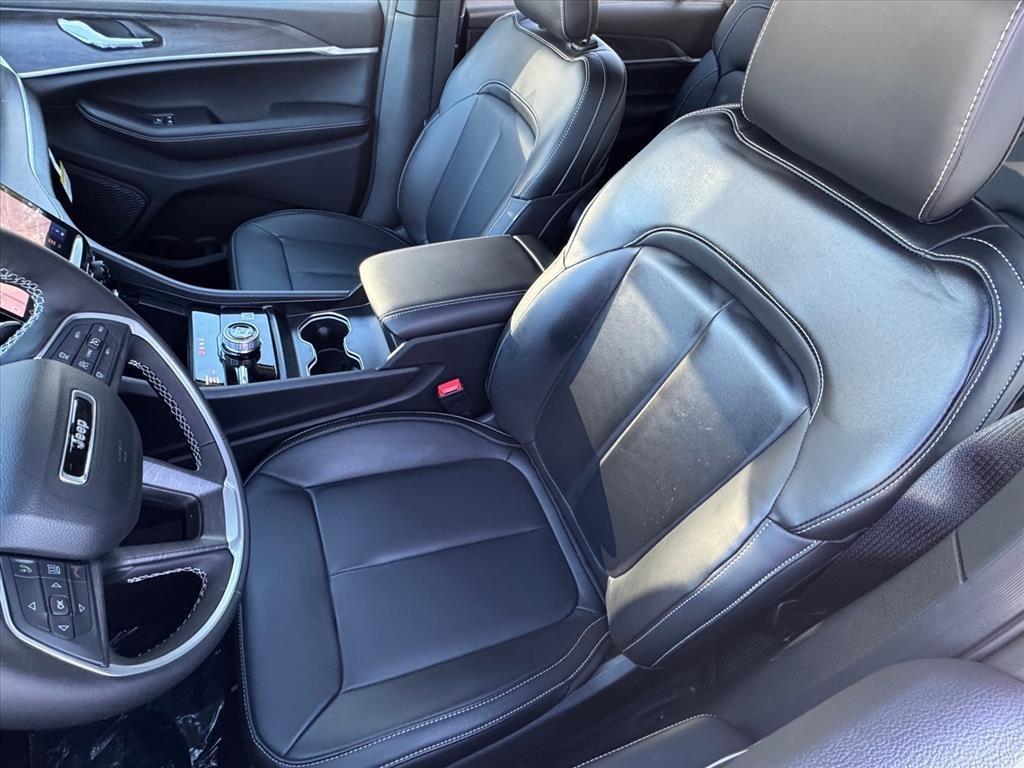 new 2025 Jeep Grand Cherokee L car, priced at $41,973