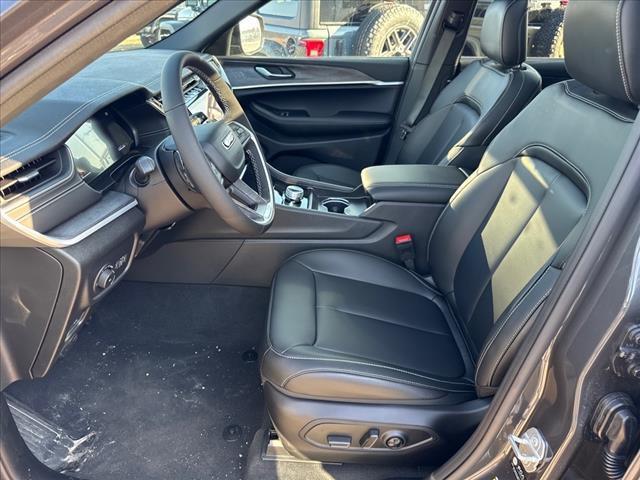 new 2025 Jeep Grand Cherokee L car, priced at $44,495