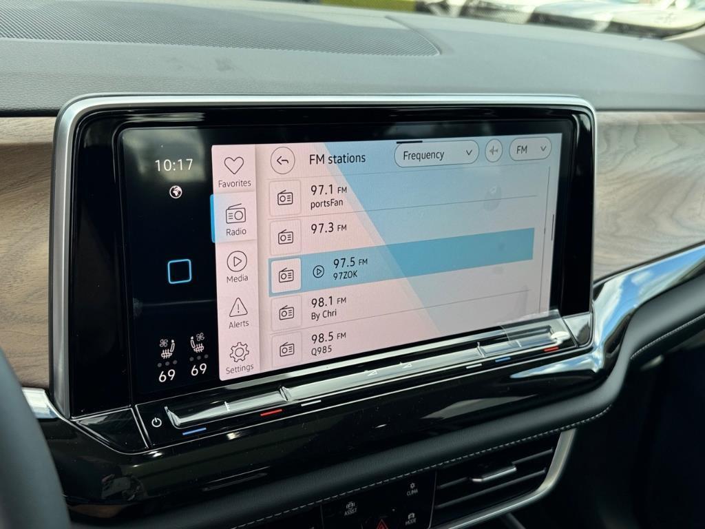 new 2026 Volkswagen Atlas car, priced at $44,373