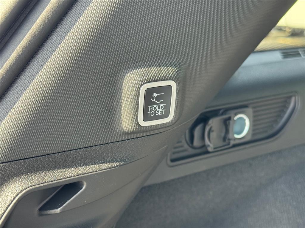 new 2025 Jeep Grand Cherokee car, priced at $56,488