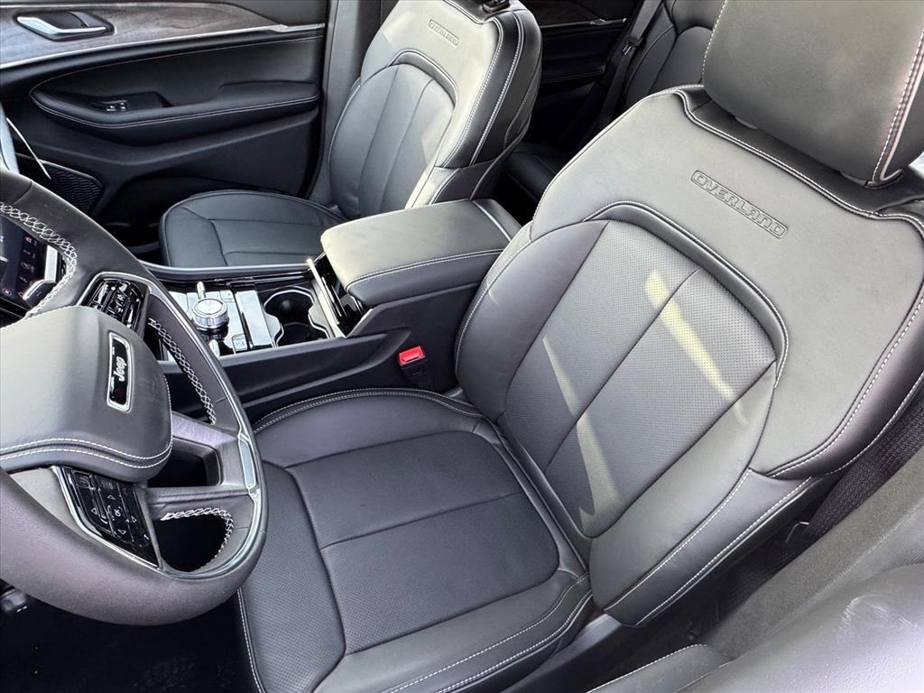 new 2025 Jeep Grand Cherokee car, priced at $56,488