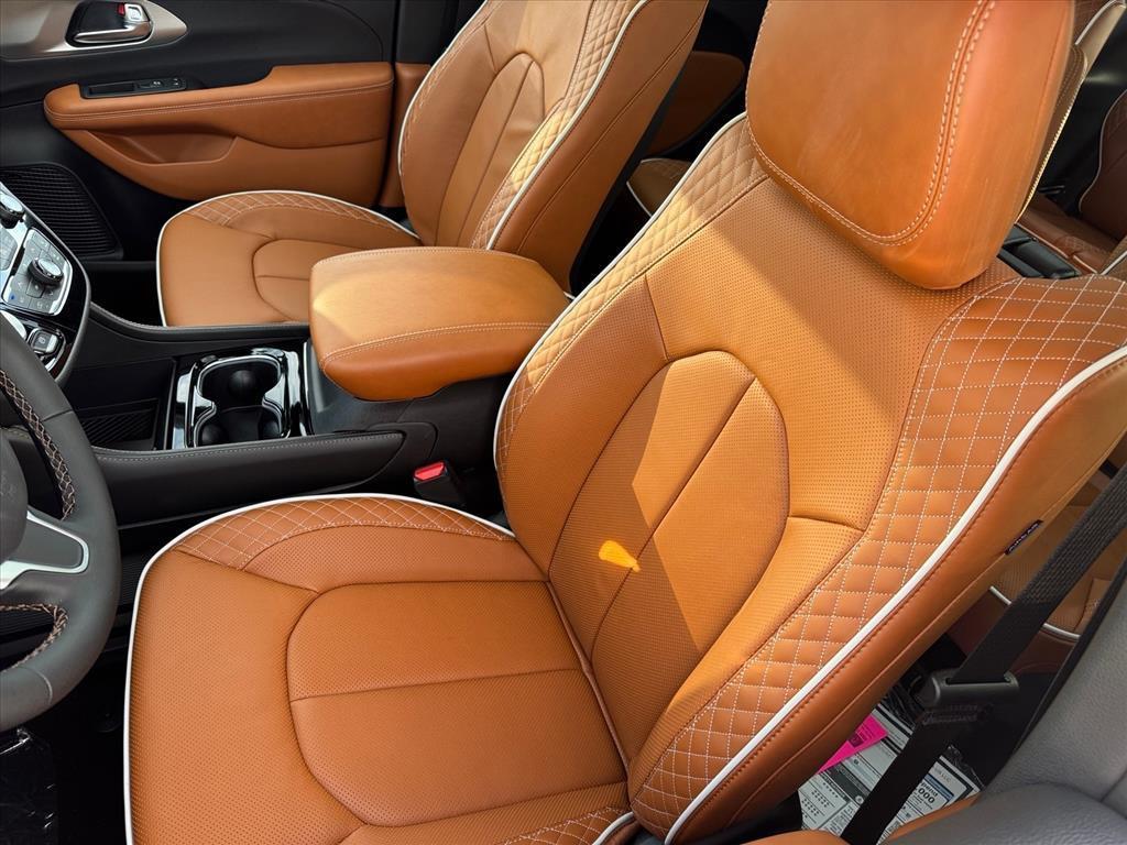 new 2026 Chrysler Pacifica car, priced at $59,220