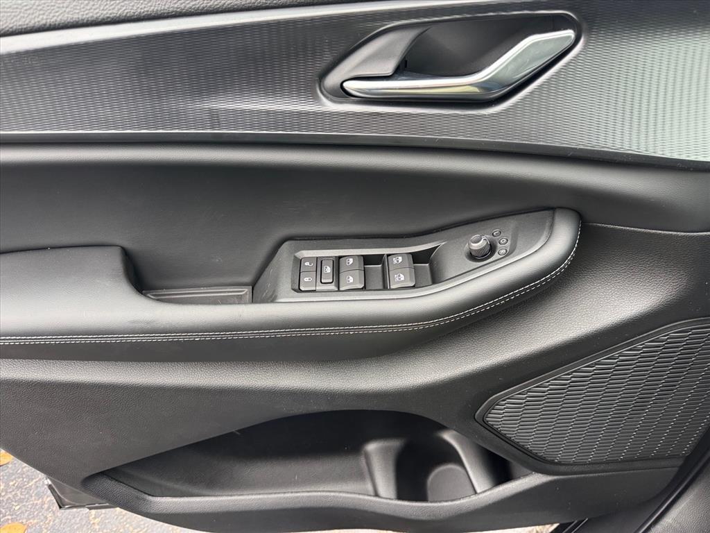 new 2025 Jeep Grand Cherokee car, priced at $44,180