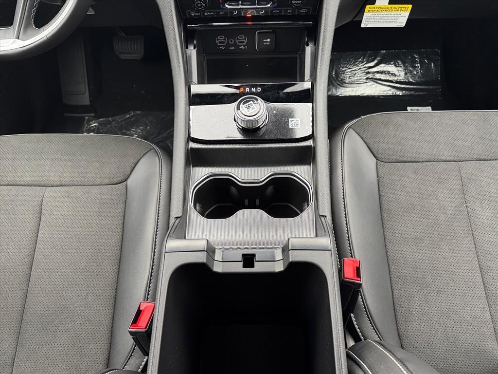 new 2025 Jeep Grand Cherokee car, priced at $44,180