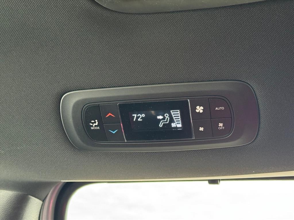 new 2026 Chrysler Pacifica car, priced at $39,783