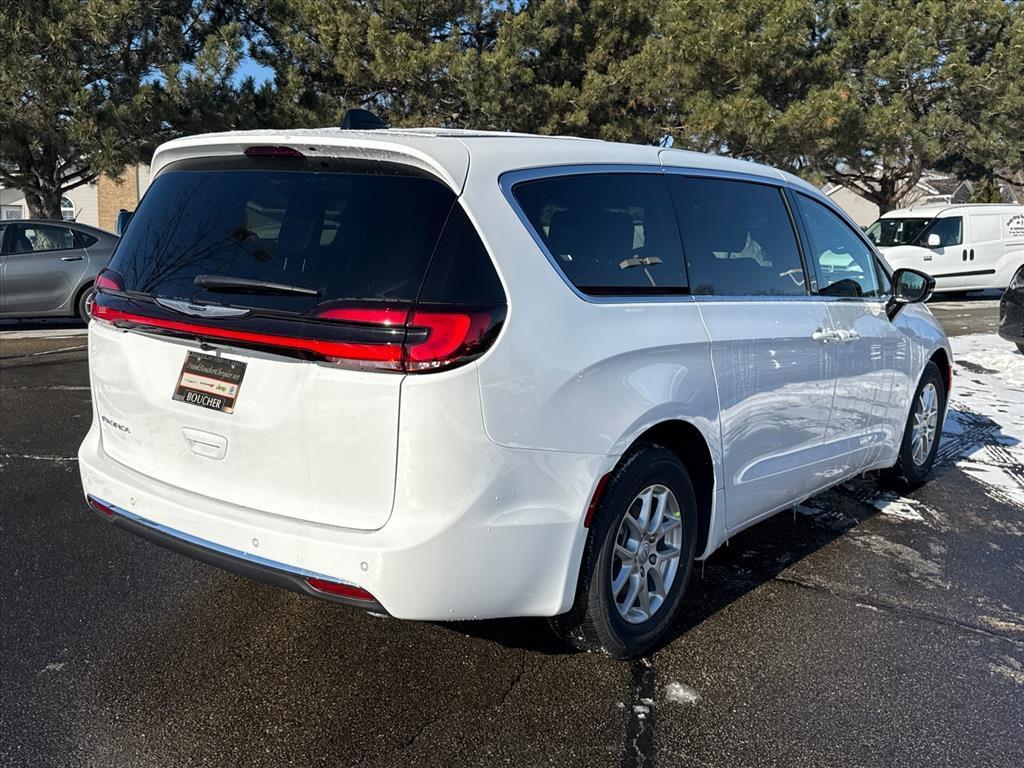 new 2026 Chrysler Pacifica car, priced at $39,783