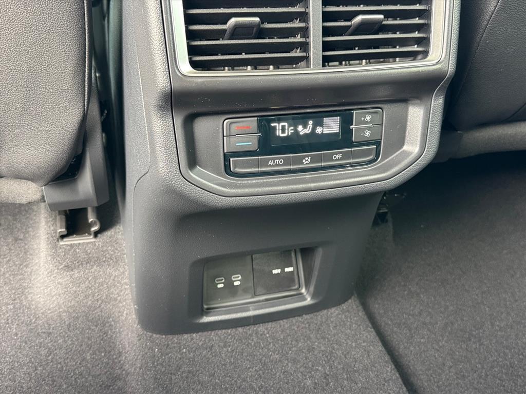 new 2026 Volkswagen Atlas car, priced at $46,331