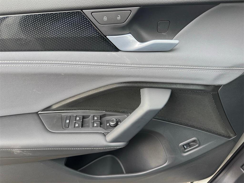 new 2026 Volkswagen Tiguan car, priced at $38,749