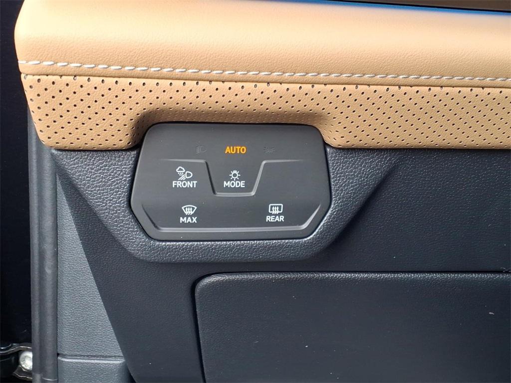 new 2026 Volkswagen Atlas Cross Sport car, priced at $48,170