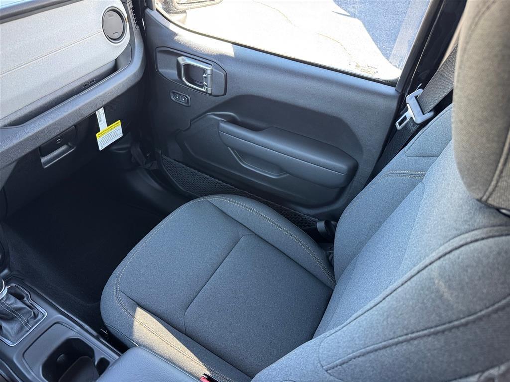new 2026 Jeep Wrangler car, priced at $47,172