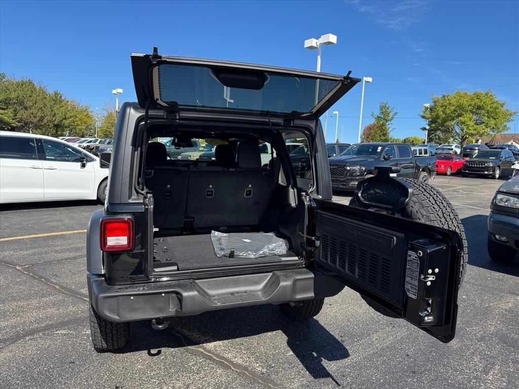 new 2026 Jeep Wrangler car, priced at $47,172